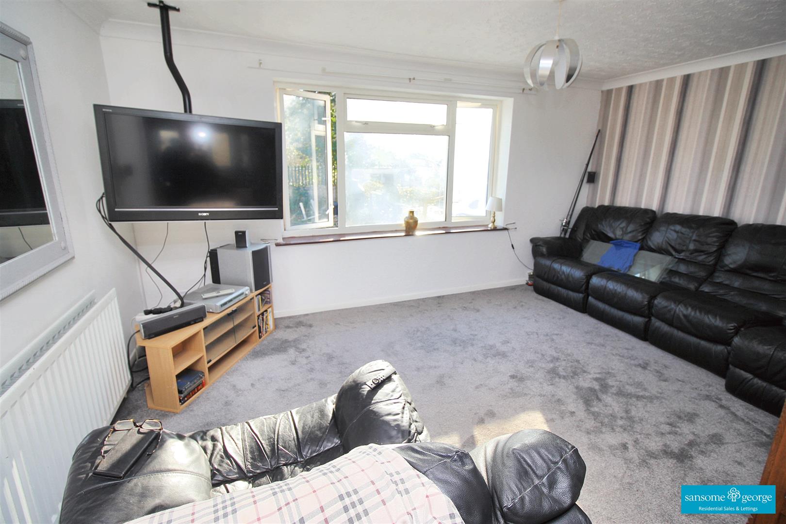Lister Close, Purley On Thames, Reading